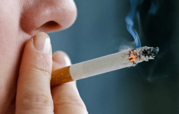 Morate biti sposobni pravilno držati cigareto